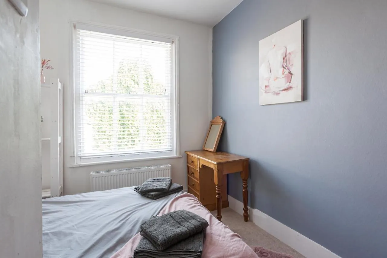 King Bd, Spacious 4Bd Victorian In Hove, 5 Mins From Beach! Villa 0*, Hove Verenigd Koninkrijk